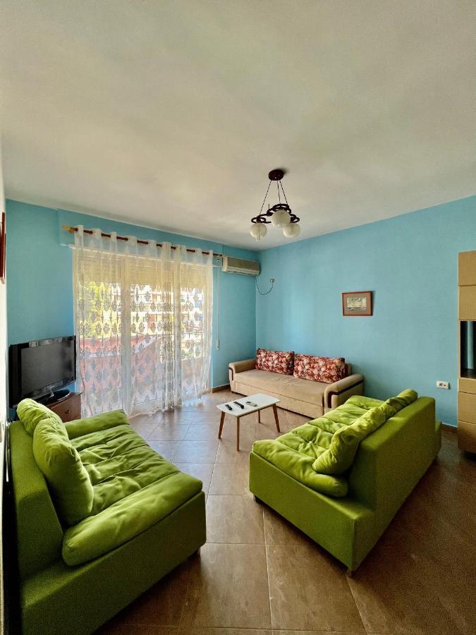 Shkreli Apartments Sarandë Exteriör bild